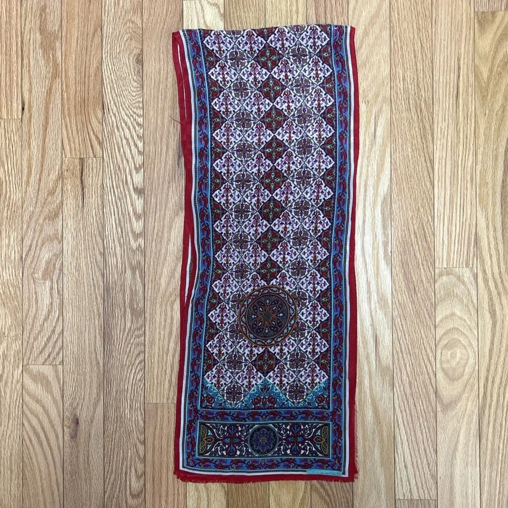 Vintage Oscar De La‎ Renta 100% Silk Neck Scarf